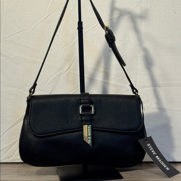 Steve Madden BBARI Bag – Black with Gold Hardware - Picture 1 of 10